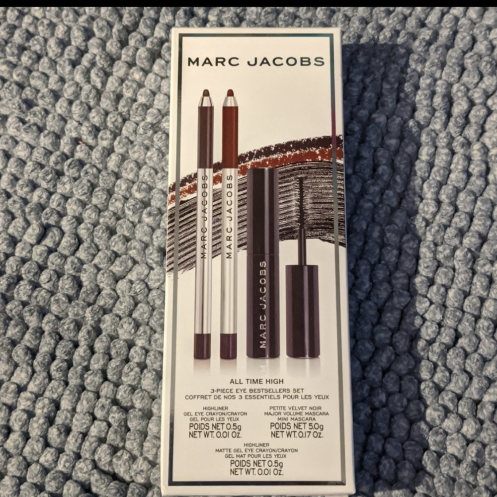 Marc Jacobs Eyeliner set Brand New. Never Used.